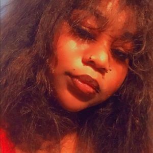 Meet your Posher, Shakaela